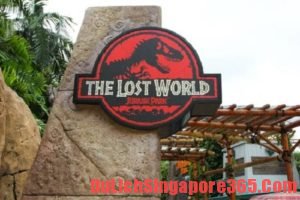 The Lost world Công viên Universal Studio Singapore huyền bí, sôi động.